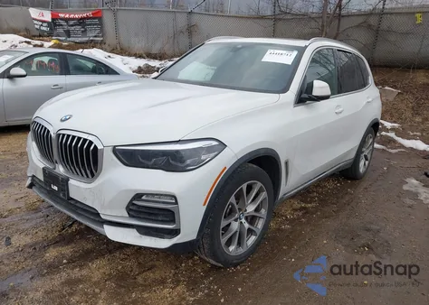 2021 BMW X5 xDrive40I z USA, uszkodzony, nr VIN 5UXCR6C05M9F45406